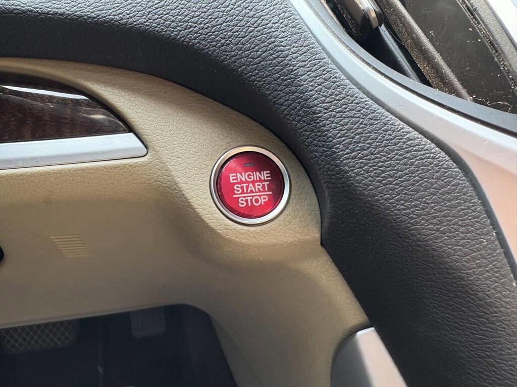 Used 2018 Acura TLX image 23