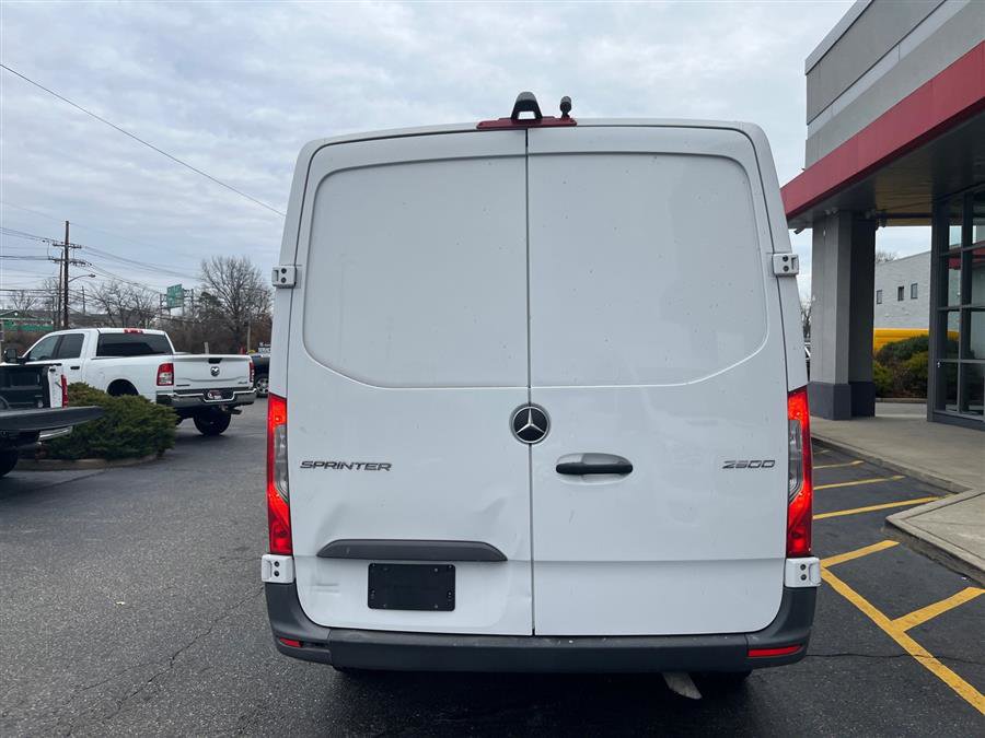 Used 2023 Mercedes-Benz Sprinter 2500 image 6