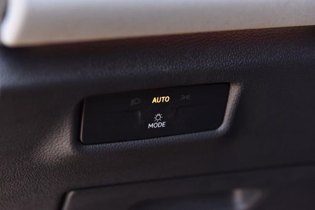 New 2026 Volkswagen Tiguan SE R-Line image 11