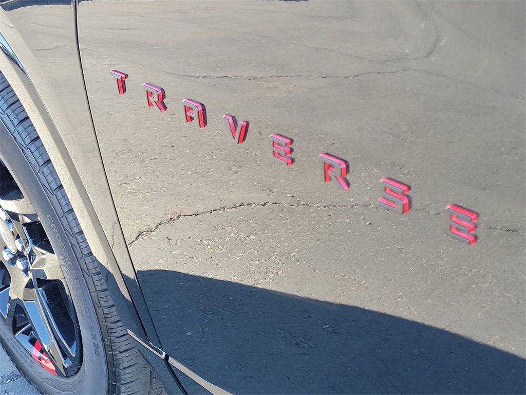 Used 2023 Chevrolet Traverse Premier w/ Redline Edition image 33