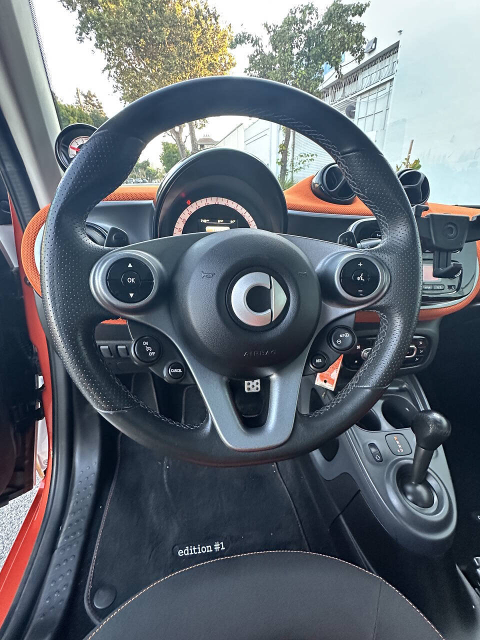 Used 2016 smart fortwo passion w/ Edition #1 Package RWD image 12