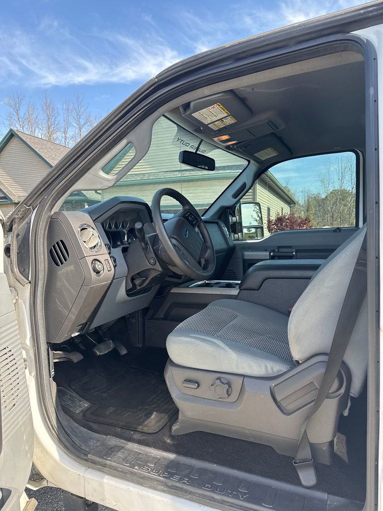 Used 2016 Ford F250 XLT w/ XLT Premium Package image 13