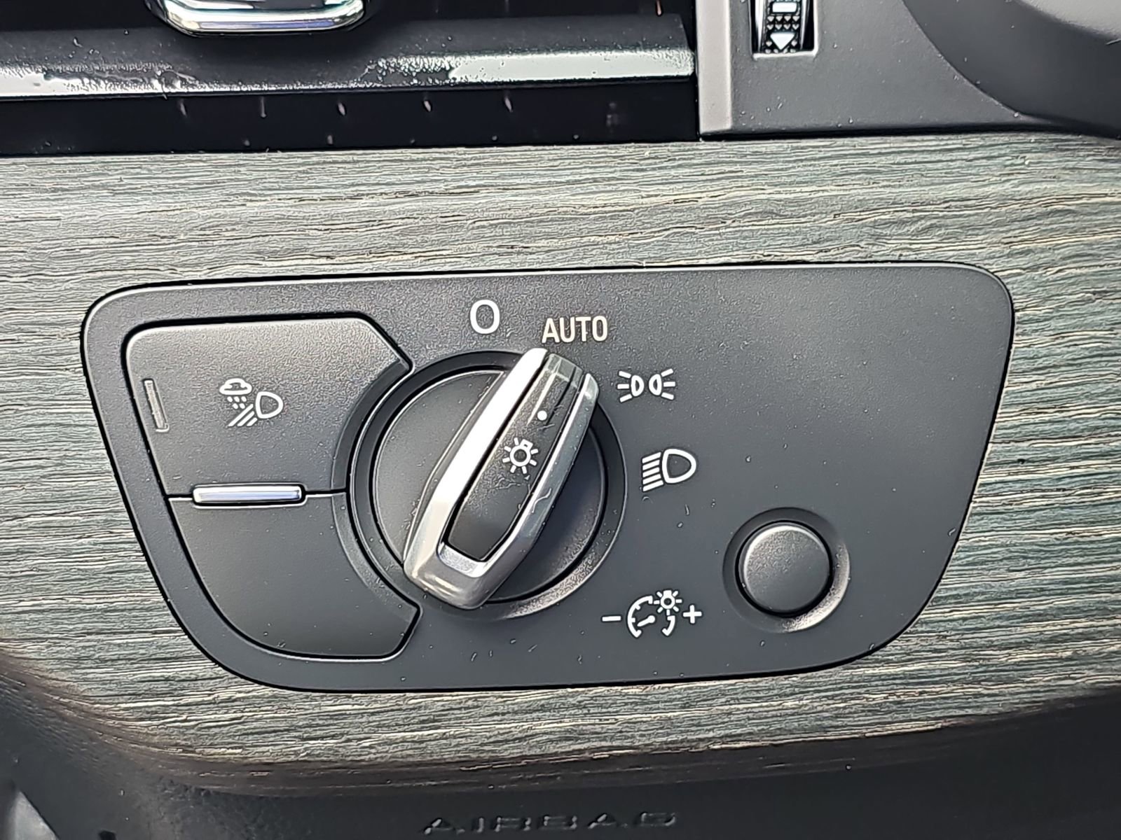 Used 2018 Audi A4 2.0T Premium Plus w/ Premium Plus Package AWD/4WD image 29