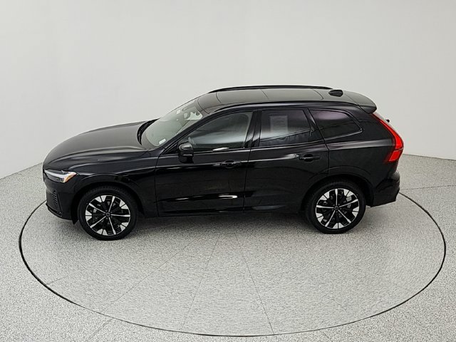 Certified 2026 Volvo XC60 B5 Plus AWD/4WD image 38