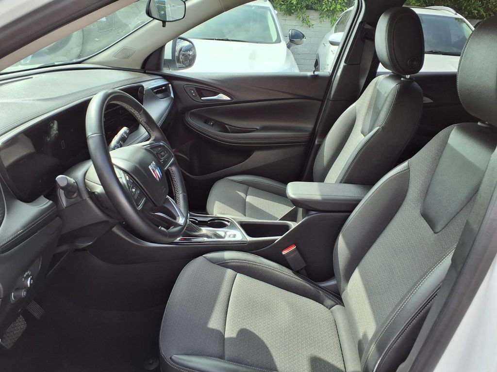Certified 2024 Buick Encore GX Preferred FWD image 15