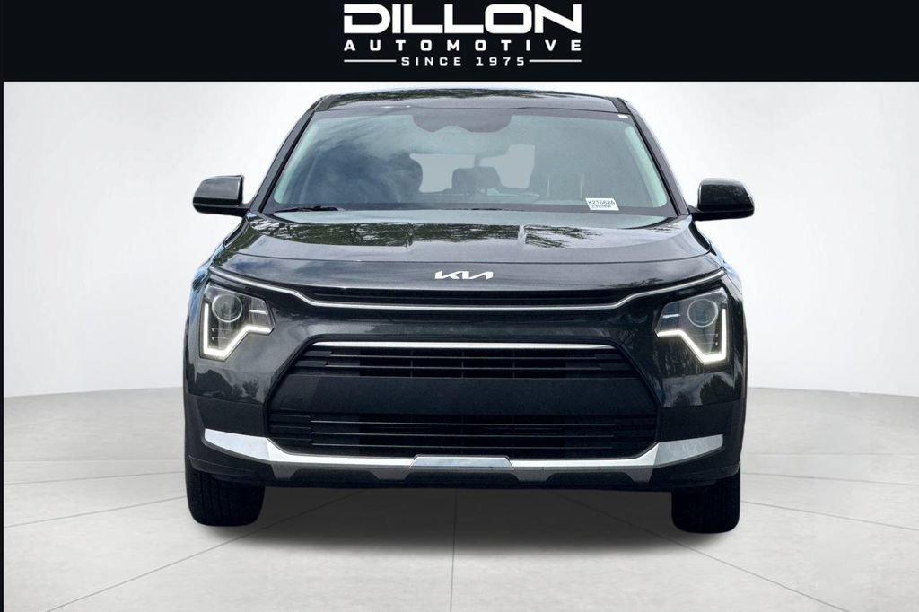 Used 2024 Kia Niro LX FWD image 9