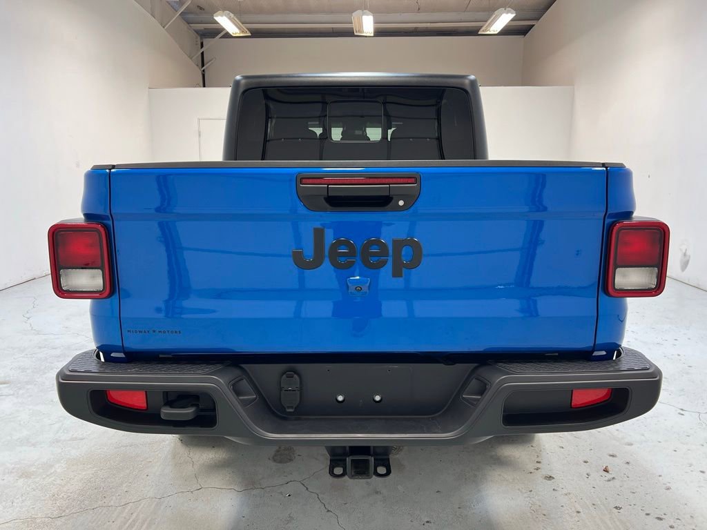 Used 2024 Jeep Gladiator Sport image 9