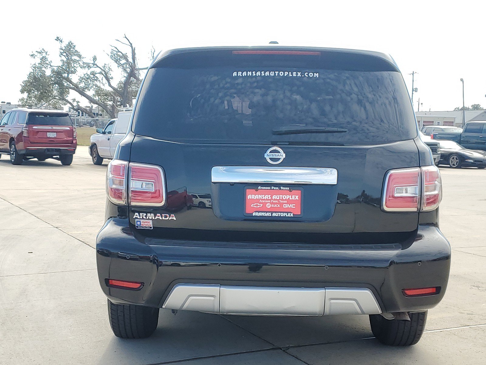 Used 2018 Nissan Armada SV w/ Driver Package RWD image 6