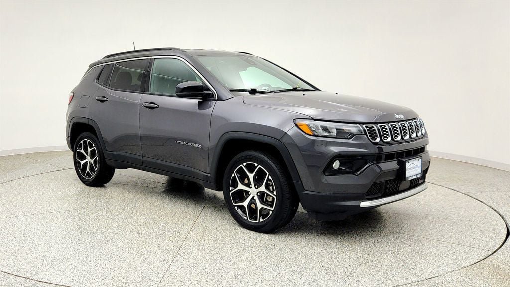 Used 2024 Jeep Compass Limited AWD/4WD image 3