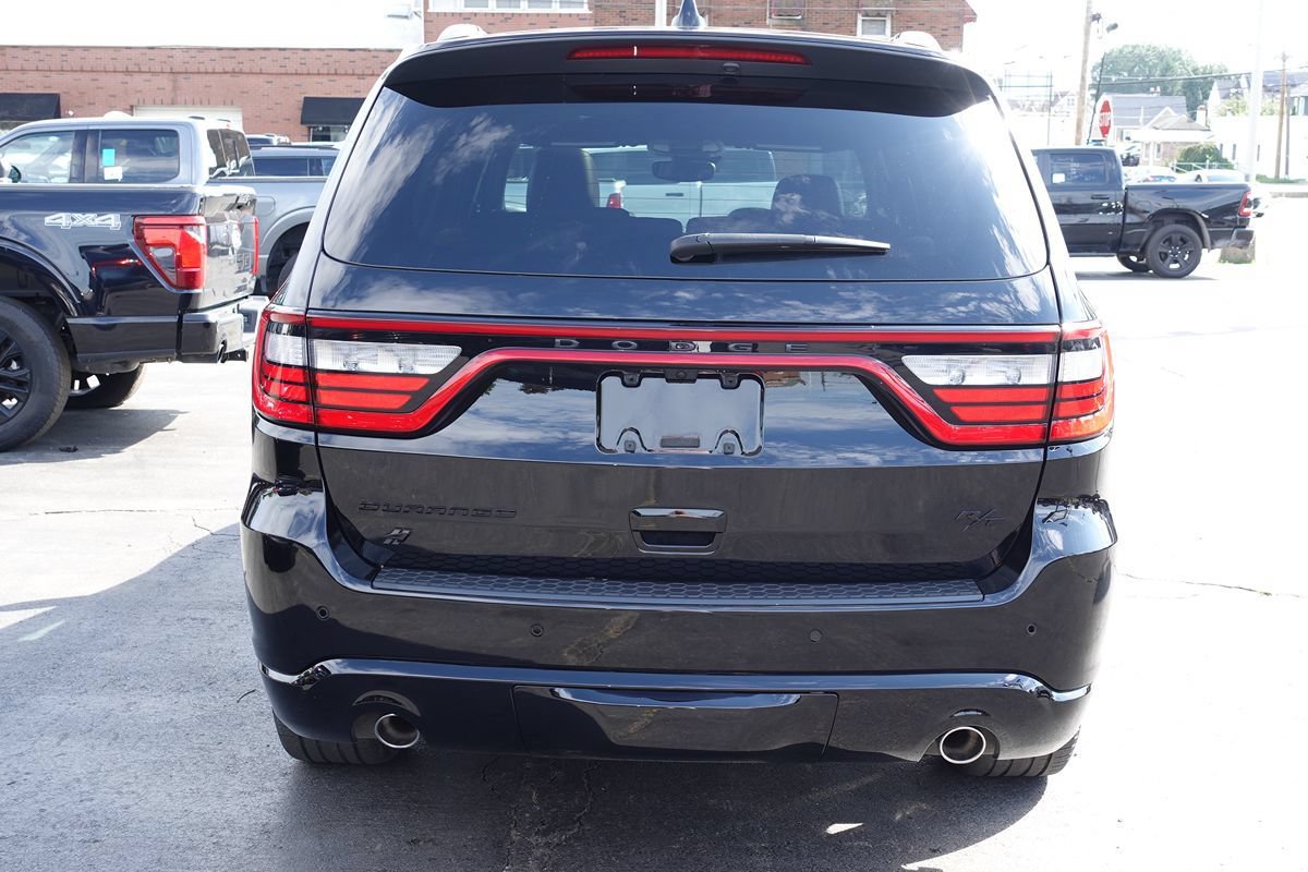 Used 2024 Dodge Durango R/T w/ Blacktop Package AWD/4WD image 10