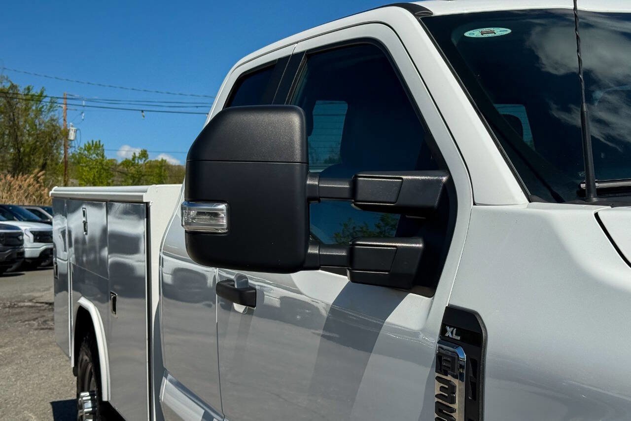 Used 2024 Ford F350 XL w/ Snow Plow Prep Package AWD/4WD image 11