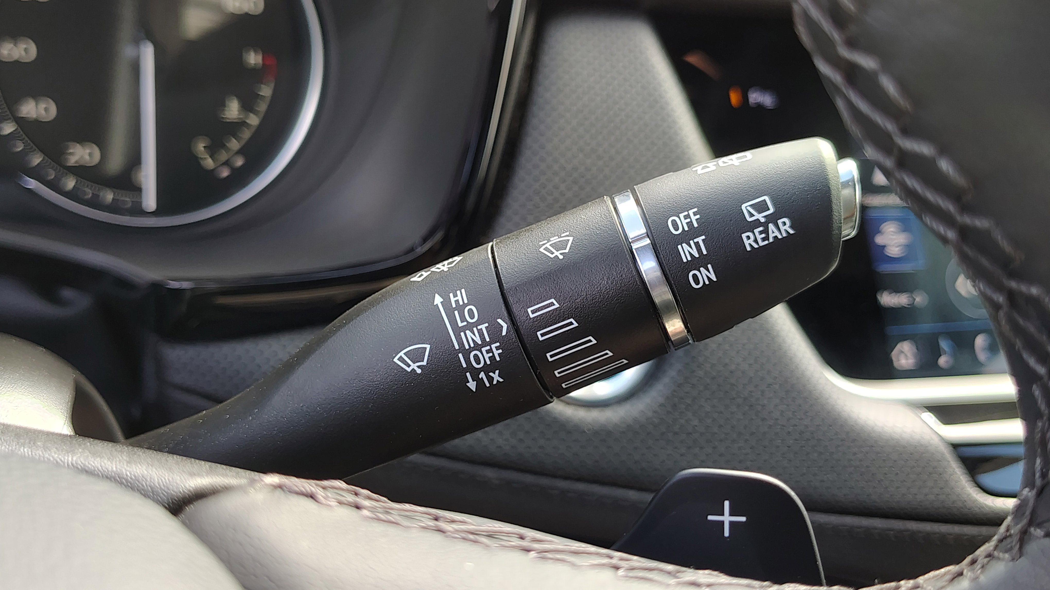 New 2025 Cadillac XT6 Luxury w/ LPO, Premium Carpet Package image 16