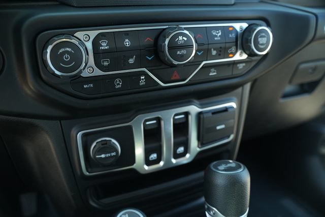 Used 2022 Jeep Wrangler Sport AWD/4WD image 28