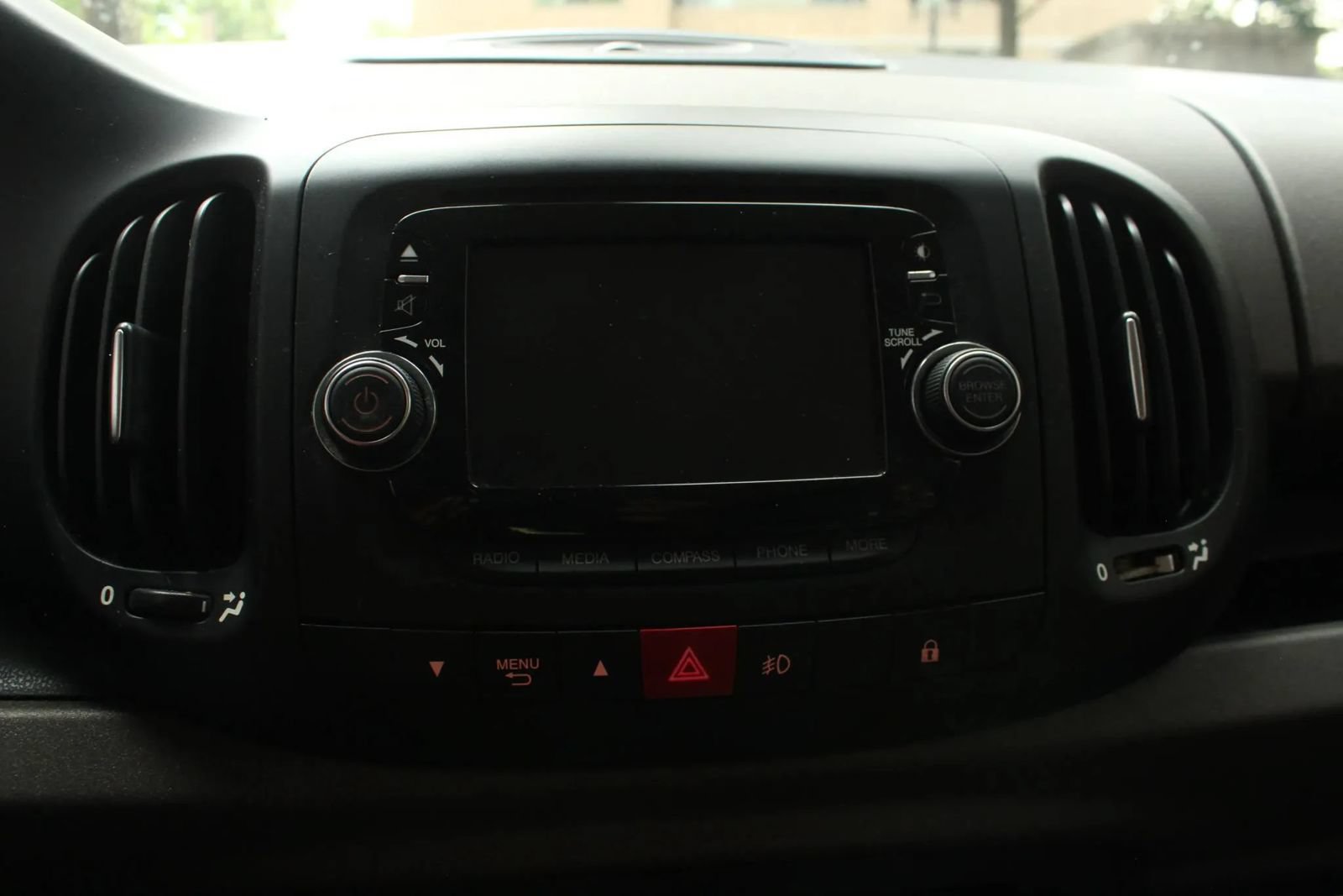 Used 2015 FIAT 500L Trekking FWD image 34