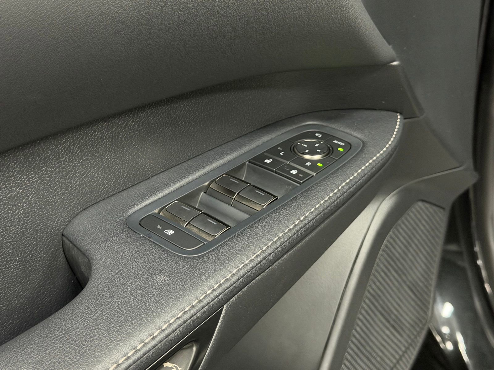 Used 2025 Lexus RX 350 FWD w/ Technology Package image 21