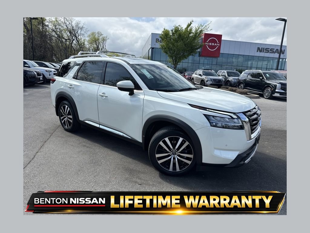 Certified 2024 Nissan Pathfinder Platinum w/ Cargo Package image 1
