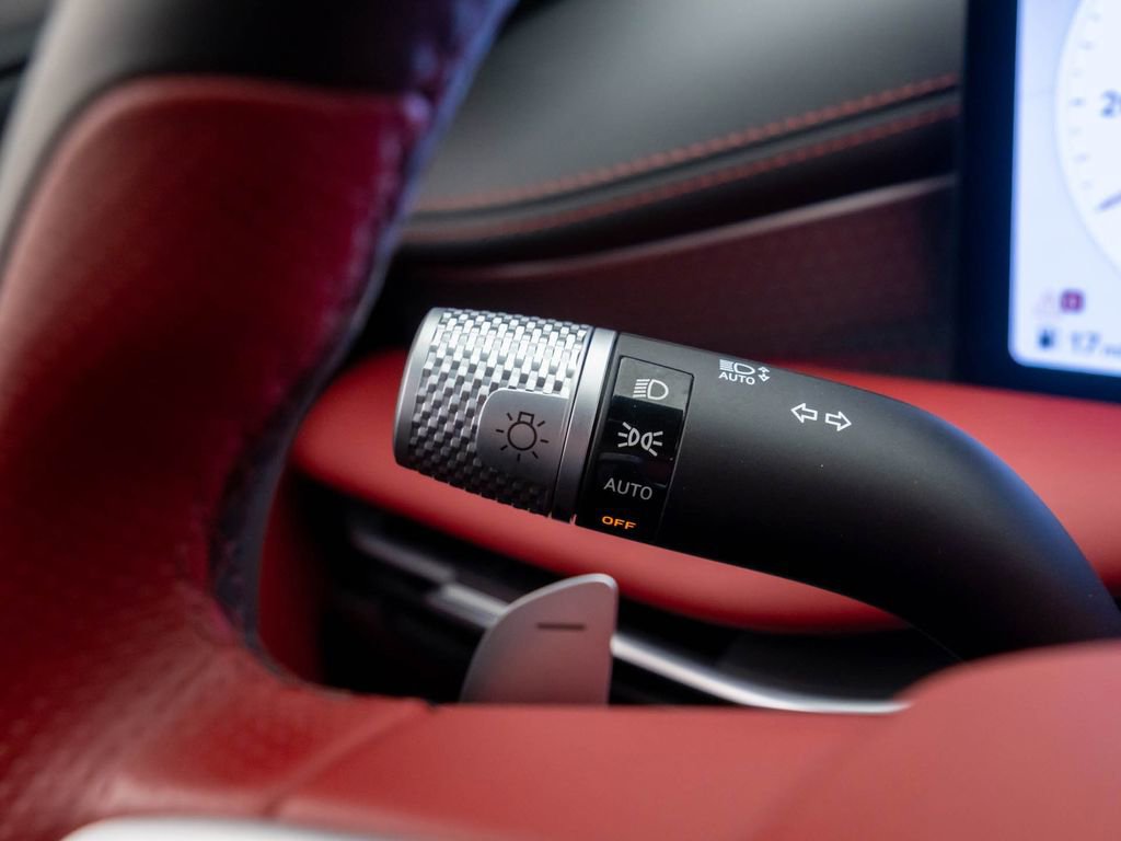 Used 2025 Genesis G80 3.5T Sport image 36