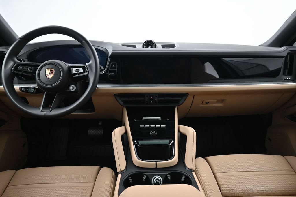 Certified 2026 Porsche Cayenne E-Hybrid Coupe AWD/4WD image 9