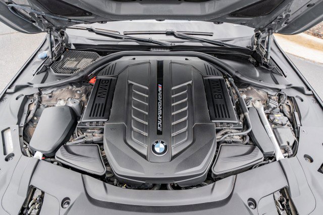 Used 2022 BMW M760i xDrive w/ Luxury Rear Seating Package image 92