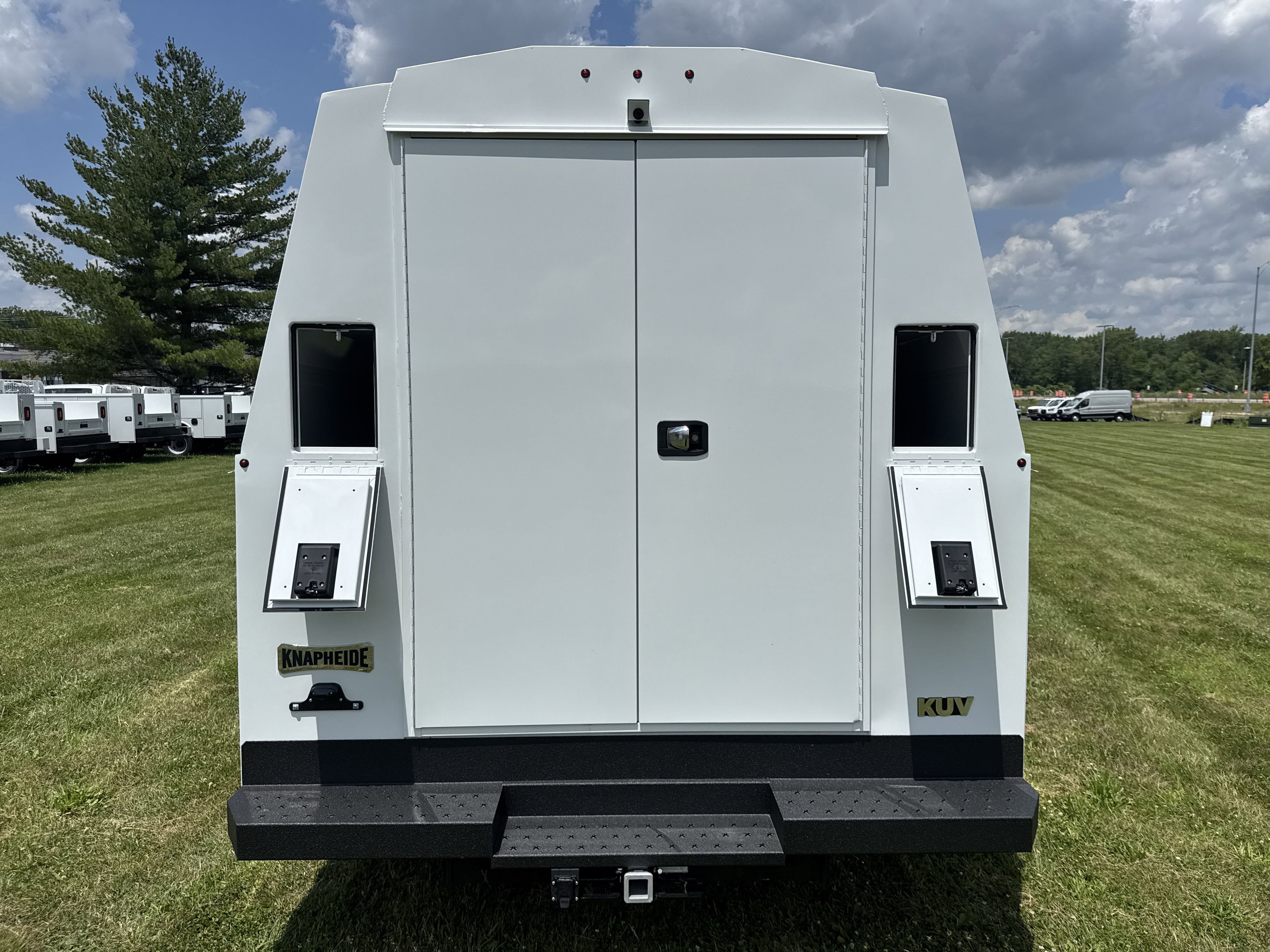 New 2026 Ford E-450 and Econoline 450 Super Duty w/ Power Equipment Group image 4