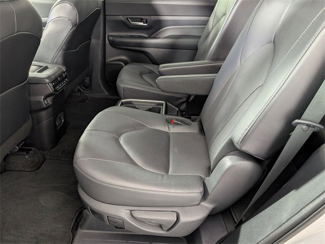 Used 2024 Toyota Grand Highlander Limited image 26