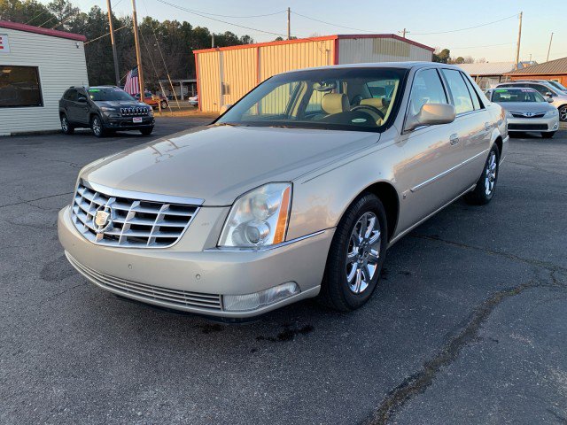 Used 2008 Cadillac DTS 1SH FWD image 6