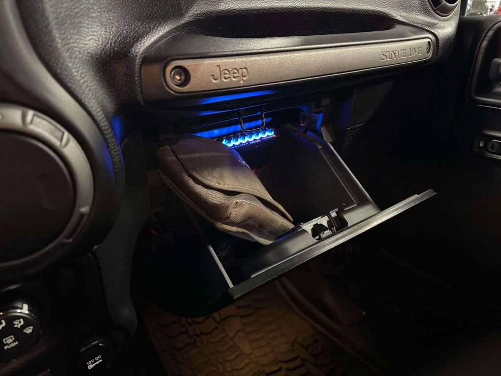 Used 2017 Jeep Wrangler Unlimited Sport w/ Quick Order Package 23S image 28