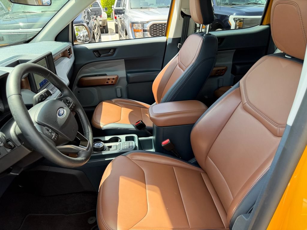 Certified 2023 Ford Maverick Lariat w/ Lariat Luxury Package FWD image 11