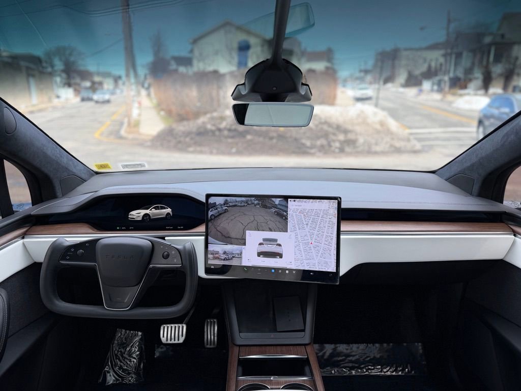 Used 2023 Tesla Model X image 38