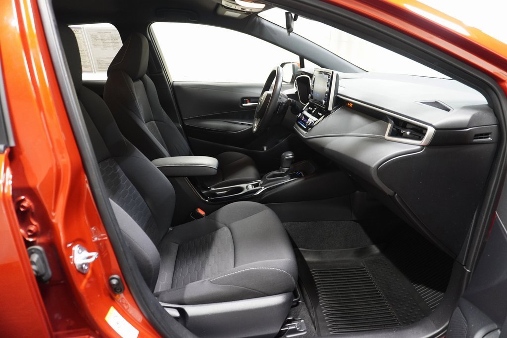 Certified 2020 Toyota Corolla Hatchback image 11