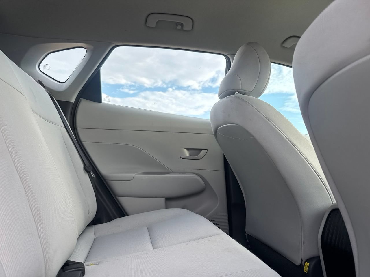 Used 2026 Hyundai Kona SE FWD image 29