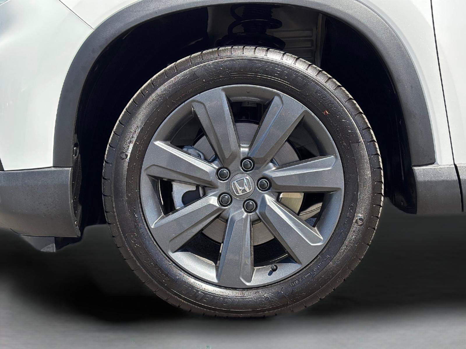 Certified 2025 Honda Pilot Sport image 11