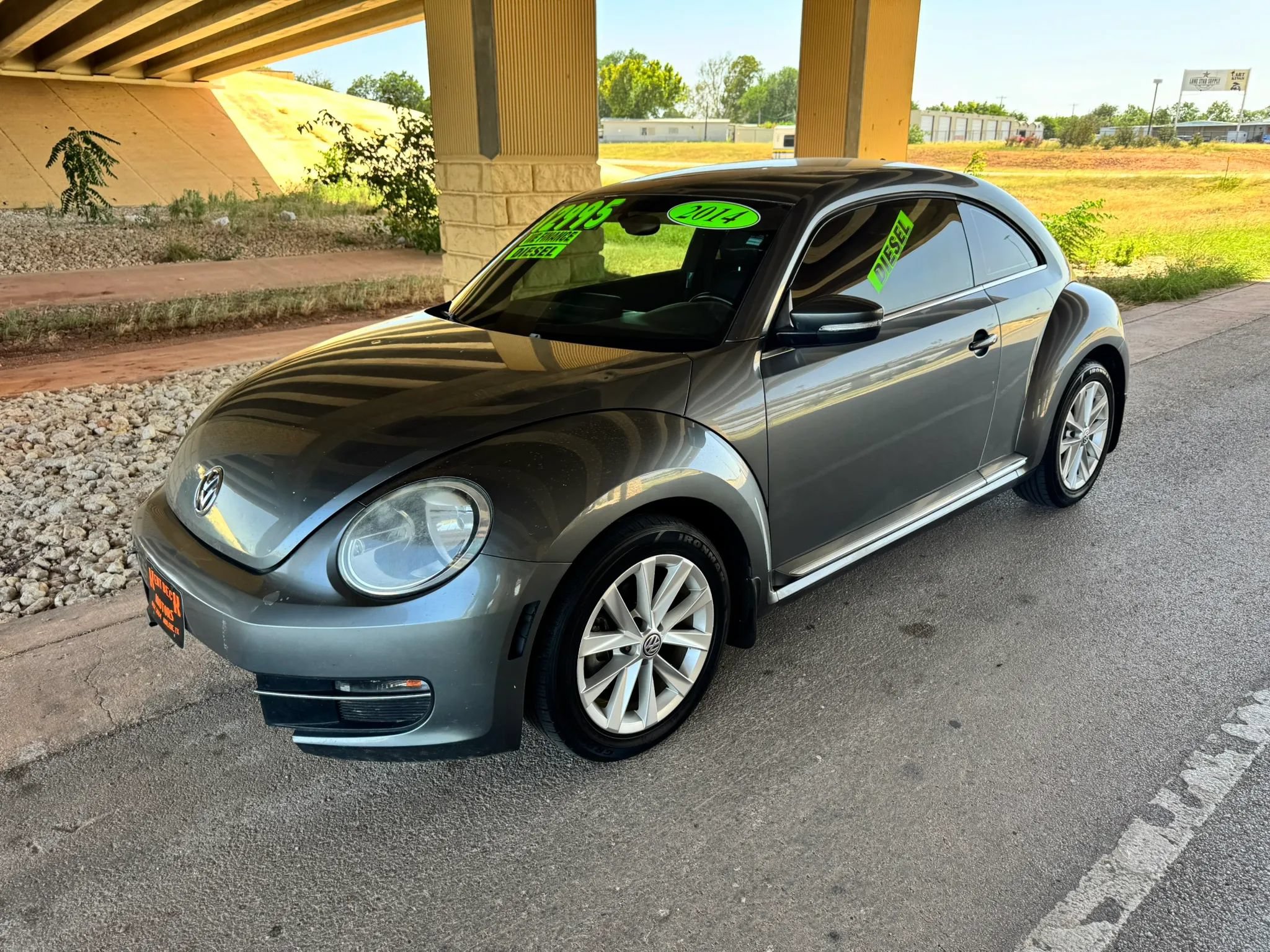 Used 2014 Volkswagen Beetle TDI FWD image 7