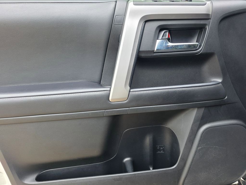 Used 2021 Toyota 4Runner SR5 AWD/4WD image 14