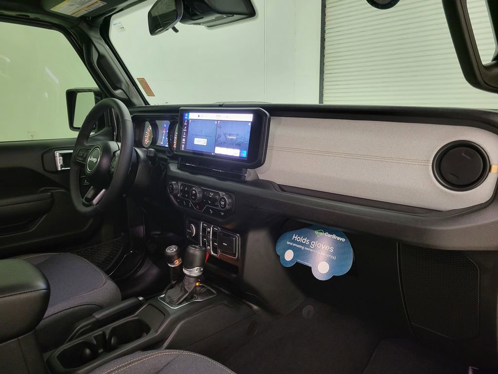 Used 2025 Jeep Wrangler Sport S image 34