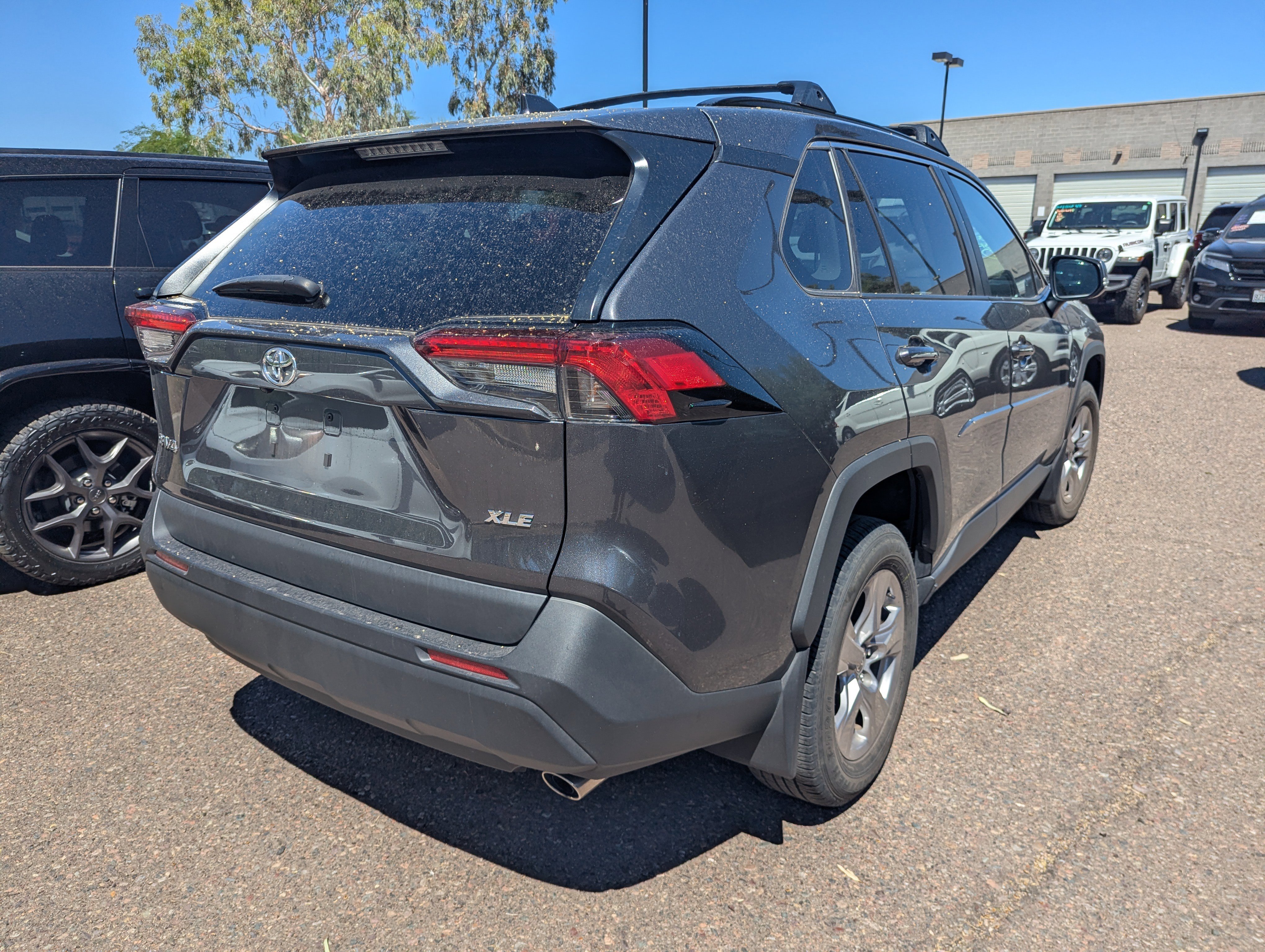Used 2023 Toyota RAV4 XLE image 3