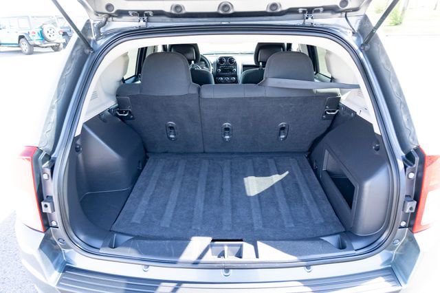 Used 2014 Jeep Compass Sport image 33