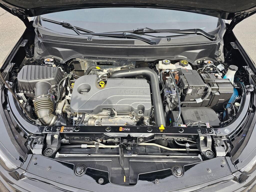 Used 2024 Chevrolet Equinox Premier image 9