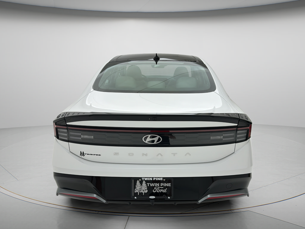 Used 2024 Hyundai Sonata SEL w/ Convenience Package FWD image 7
