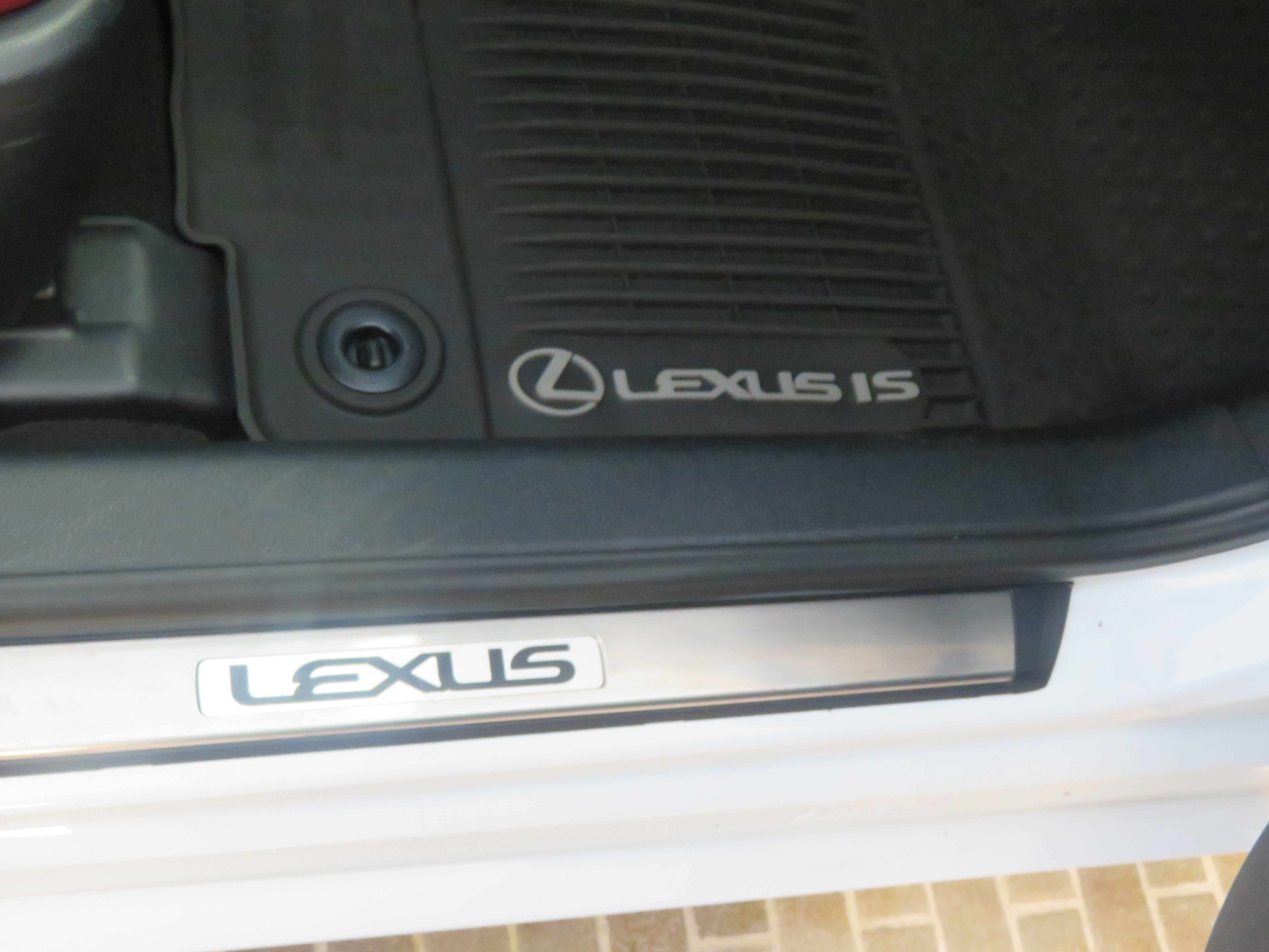 Used 2020 Lexus IS 300 F Sport w/ F Sport Package RWD image 30