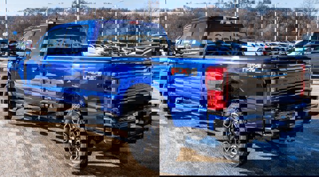 New 2026 Ford F350 Platinum w/ FX4 Off-Road Package image 5