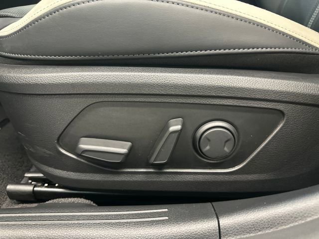 Used 2025 Kia K5 GT-Line w/ GT-Line Premium Package AWD/4WD image 23
