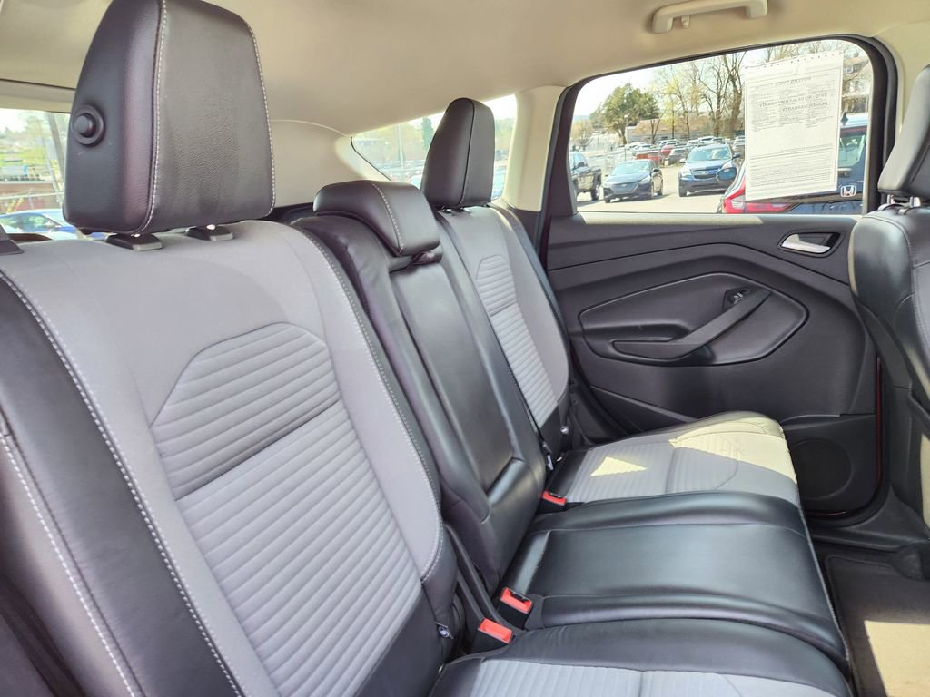 Used 2019 Ford Escape SE image 15