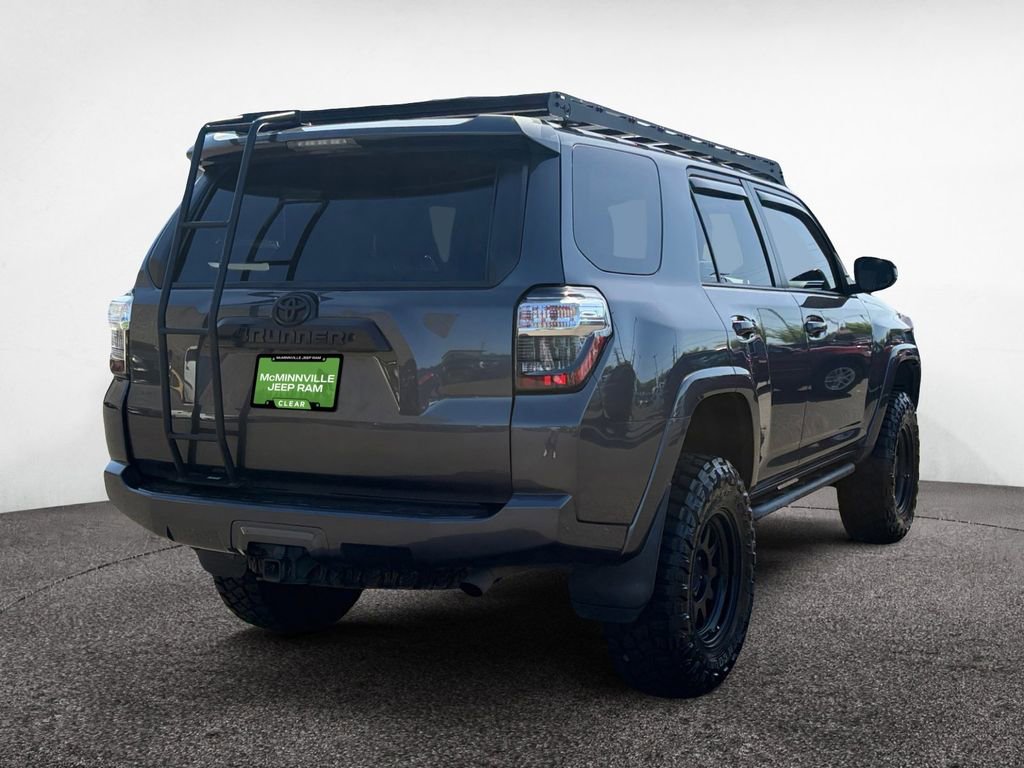 Used 2020 Toyota 4Runner SR5 AWD/4WD image 5