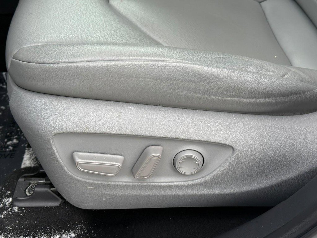 Used 2022 Toyota Highlander XLE image 20