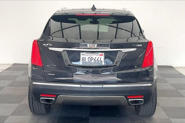Used 2019 Cadillac XT5 Platinum AWD/4WD image 3