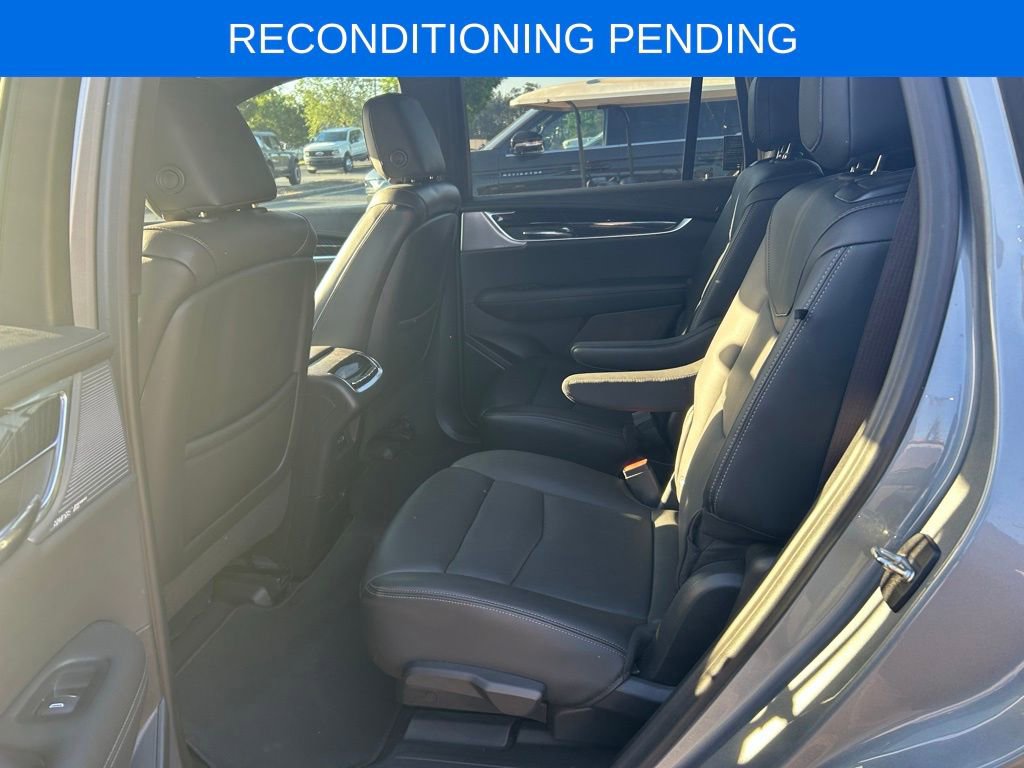 Used 2024 Cadillac XT6 Premium Luxury FWD image 9