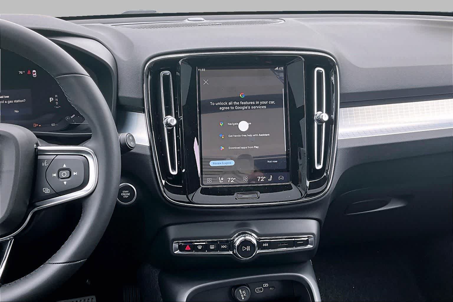 New 2026 Volvo XC40 B5 Ultra w/ Protection Package Premier AWD/4WD image 8