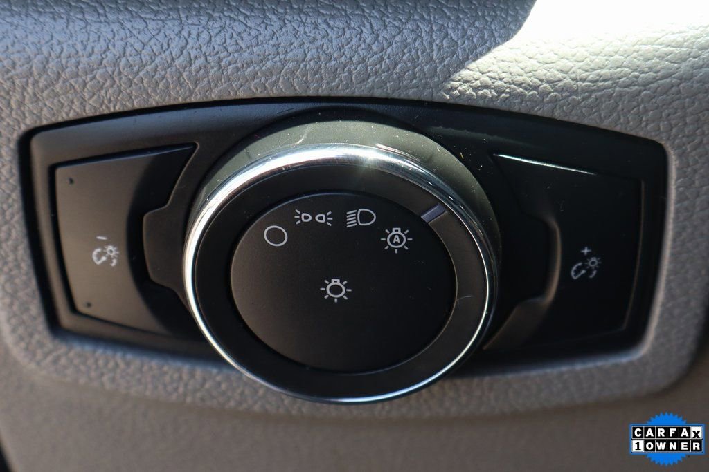 Used 2017 Ford F550 2WD Crew Cab Super Duty image 18