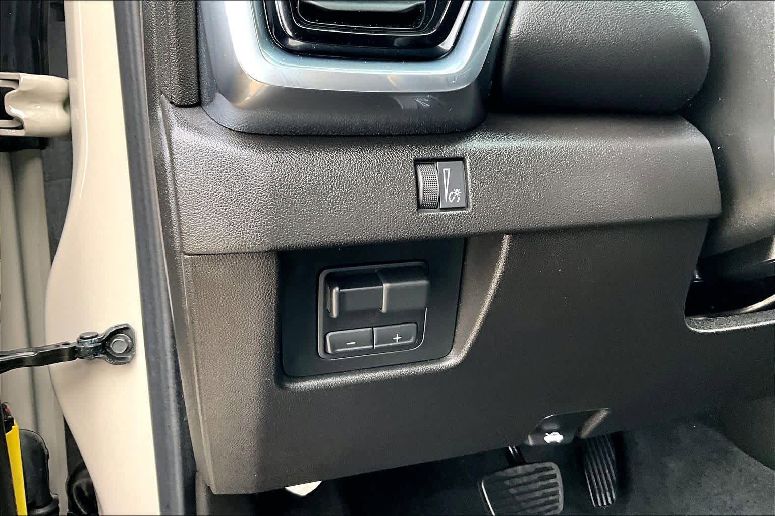 Certified 2026 GMC Canyon Elevation w/ Convenience Package RWD image 37